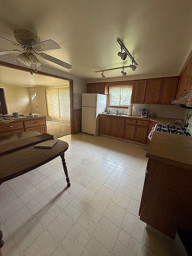 Image of 3575 S Dangl Rd