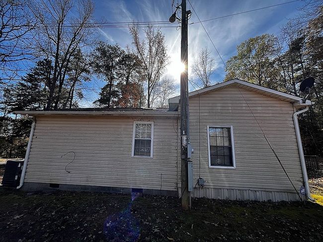 Photo of 878 Hawthorne Dr, Bracey, VA