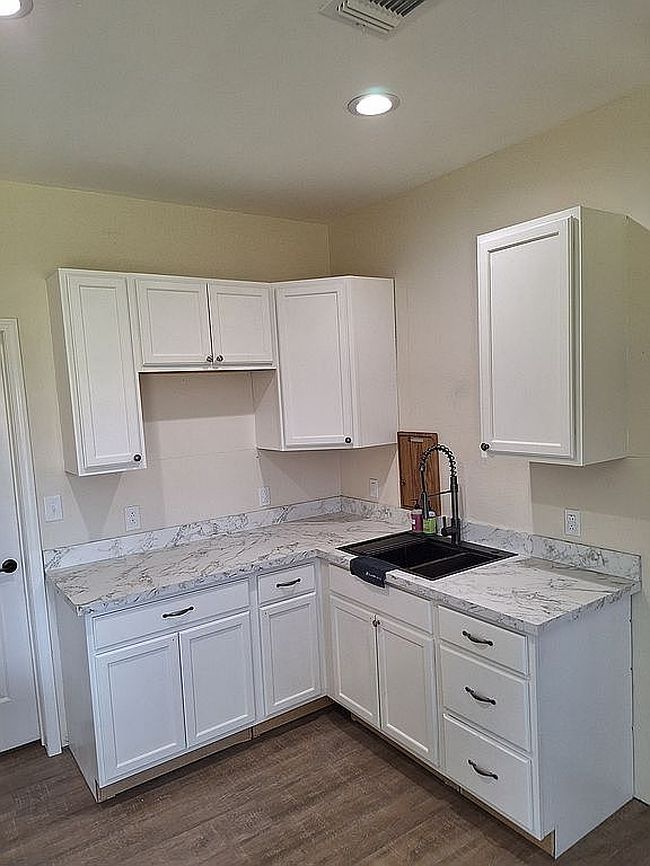 Preview of property located at 7906 County Road 6220