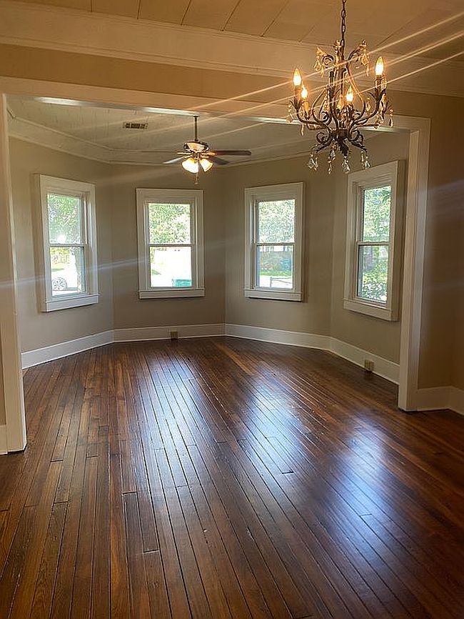 Photo of 920 4th St, Morgan City, LA