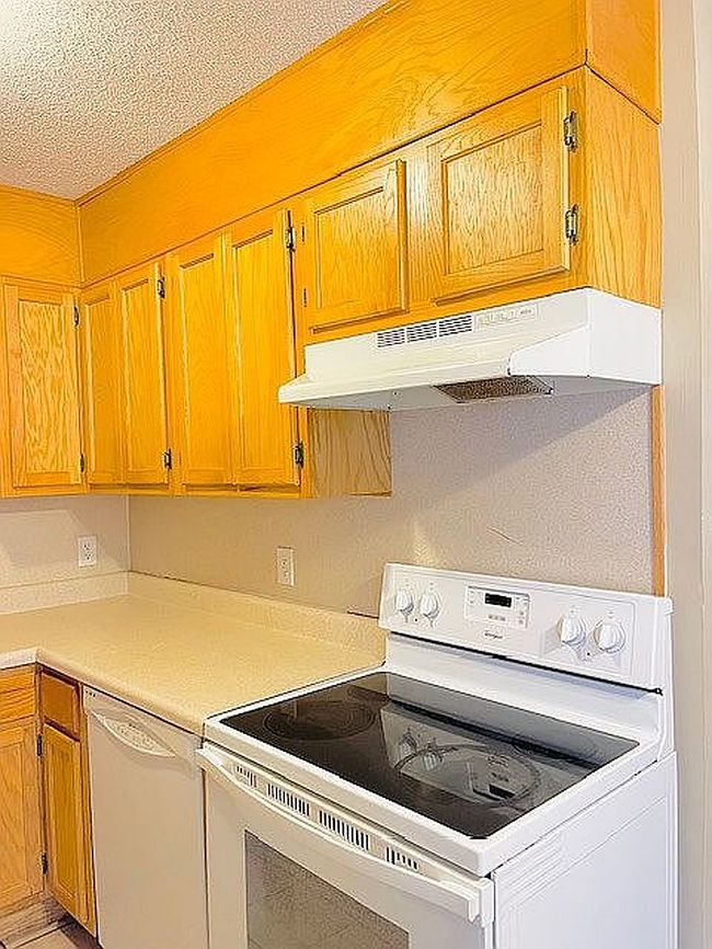 Photo of 302 Timberline Dr