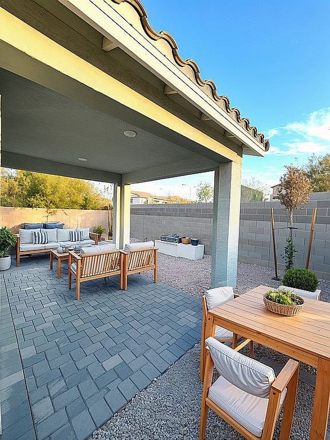 Image of 8119 Desert Cassia Ave
