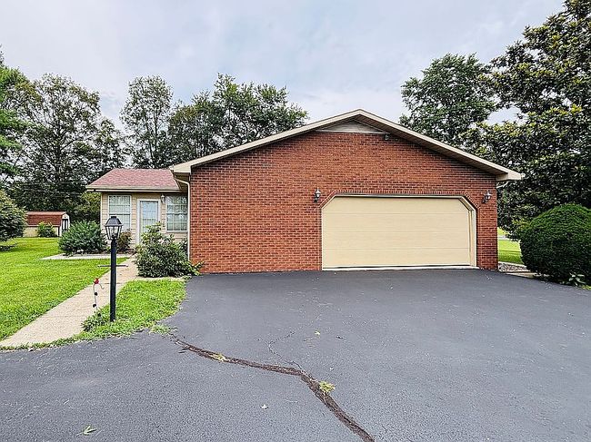 Photo of 106 French Valley Loop, Russell Springs, KY