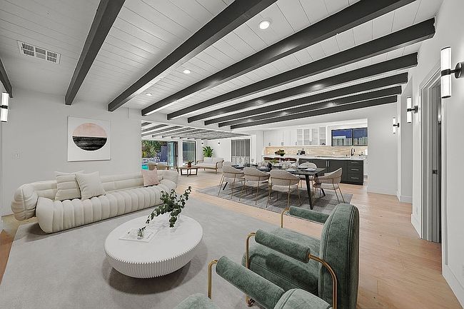 Image of 9518 Forbes Ave