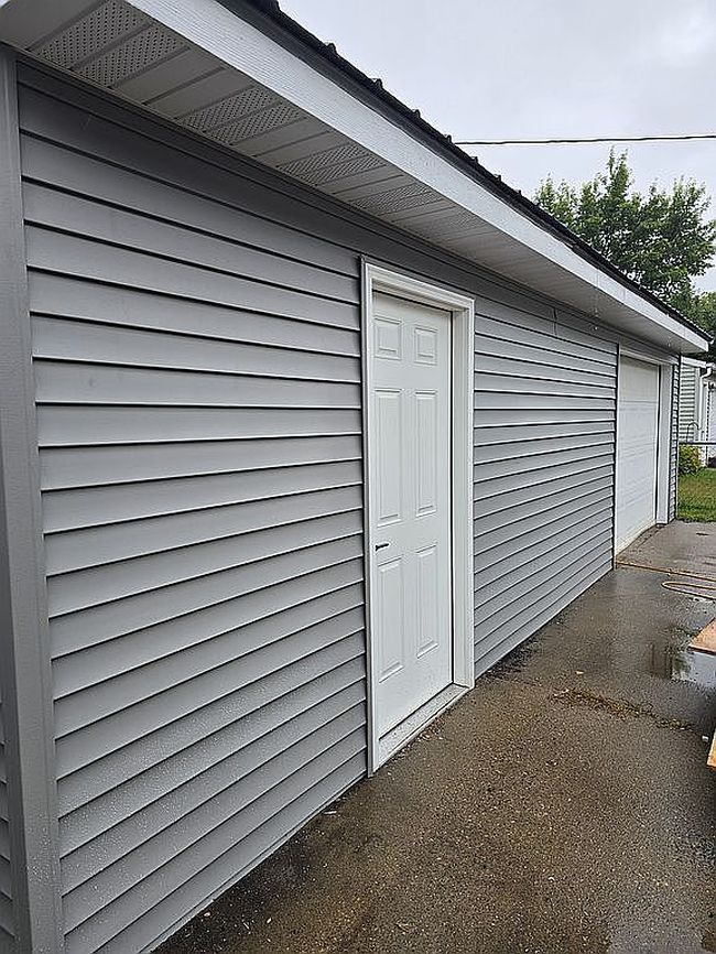 Photo of 1922 11th Ave N, Grand Forks, ND