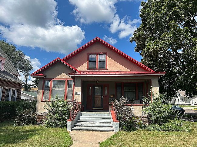 Photo of 1252 W Broadway St, Winona, MN