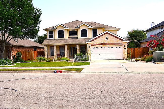 Photo of 621 Secretariat Dr, Schertz, TX