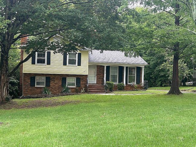 Photo of 1601 Bonnie Ln, Charlotte, NC