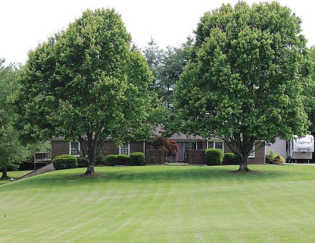 Photo of 404 Hardy Ln, Mount Washington, KY