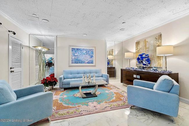 Photo of 5100 Us Highway 42 Apt 211, Louisville, KY