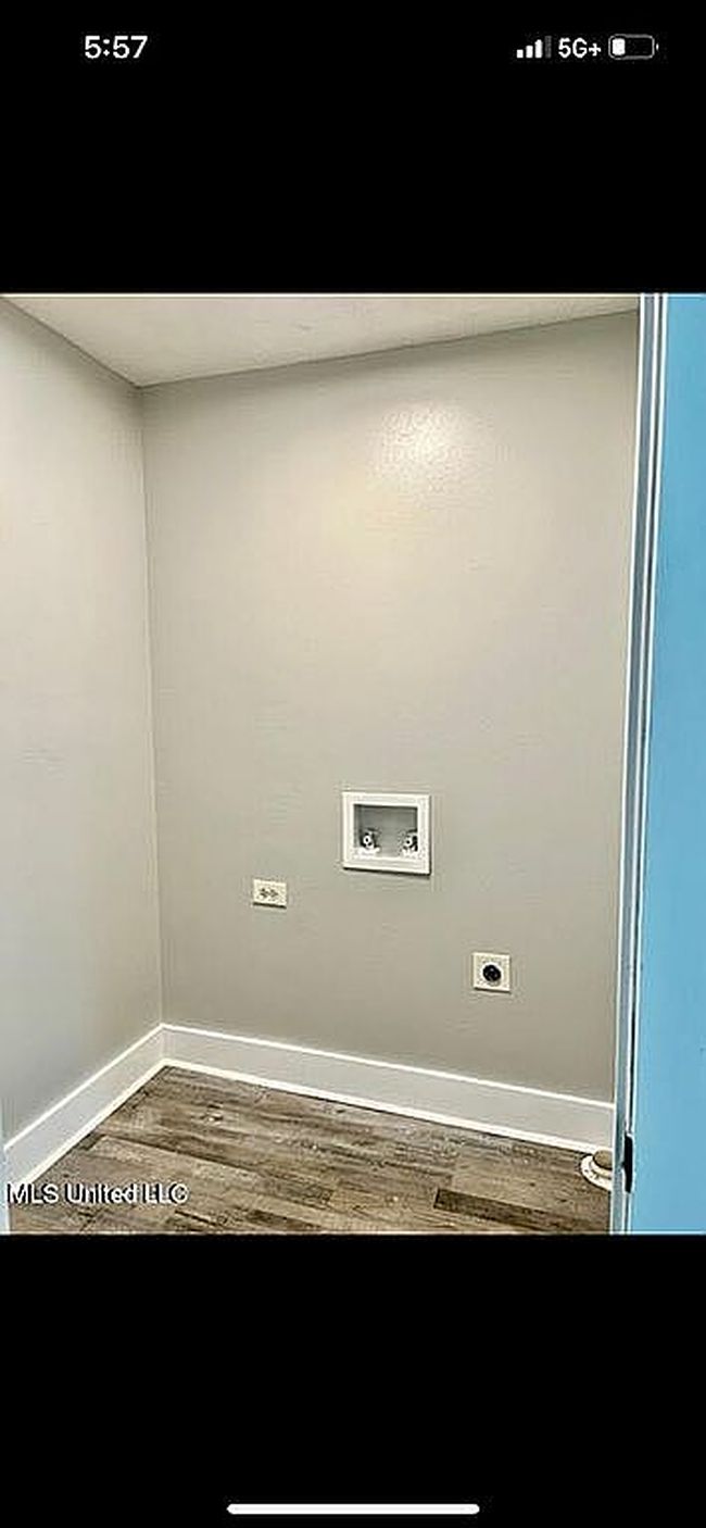 Image of 2417 Kelly Ave