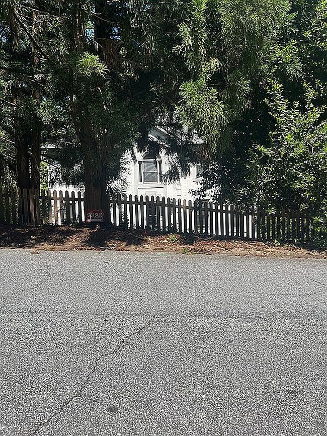 Preview of property located at 4356 Mikandy Dr Nw