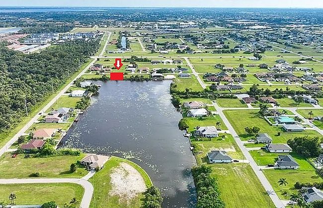 Photo of 2321 Ne 17th St, Cape Coral, FL