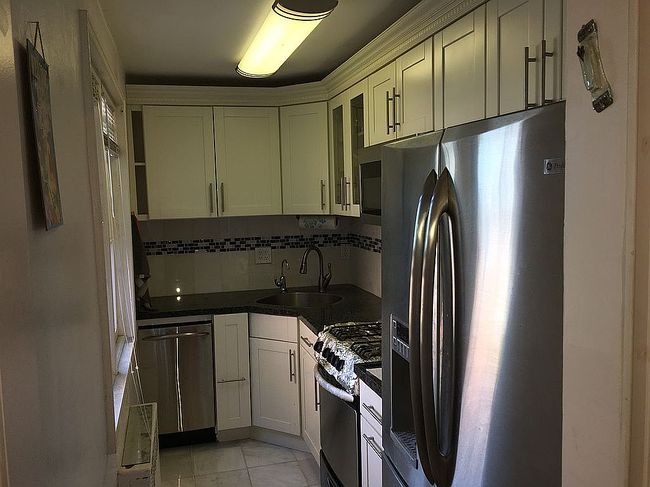 Photo of 16 Canterbury Rd Apt 3E, Great Neck, NY