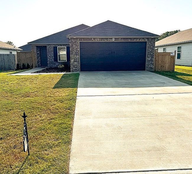 Photo of 41 Oak Leaf Dr, Conway, AR