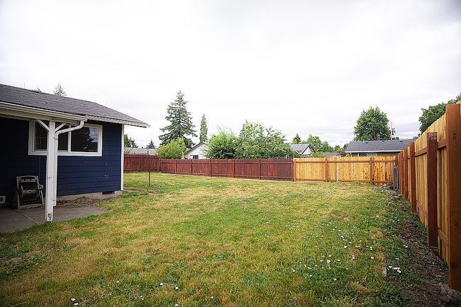 Photo of 808 Bentley St E, Monmouth, OR