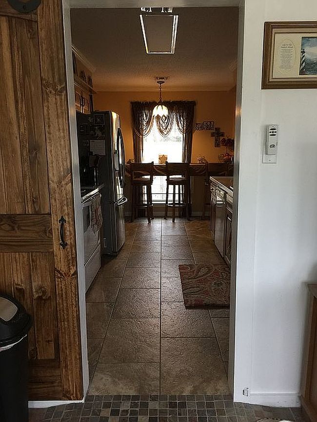 Image of 6411 Beachview Dr