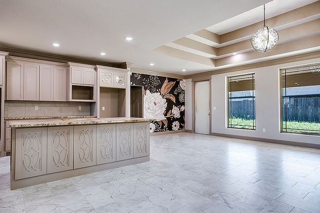 Additional photo 2 of property located at 4737 Wolf Creek Dr