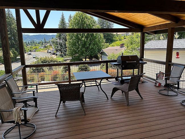 Photo of 2025 Nw Delridge Ave, Roseburg, OR