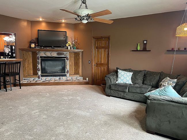 Additional photo 1 of property located at 300 Indiana St