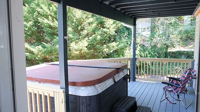 Photo of 9 Hilltop Rd, Asheville, NC