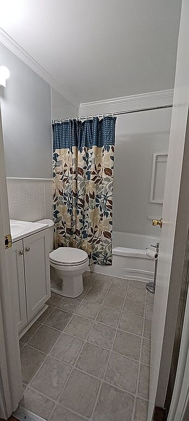 Image of 11085 Jewett Ave