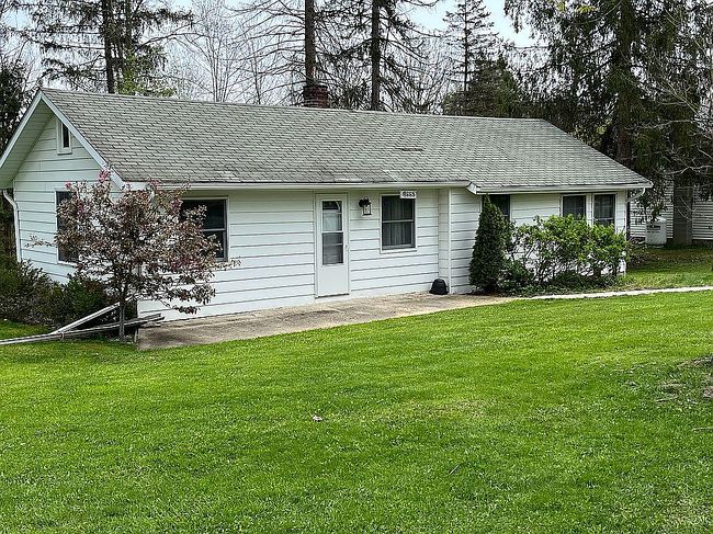 Image of 18665 Jackson Dr
