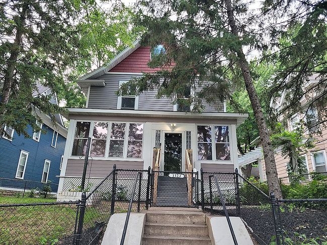 Photo of 1123 Edgerton St, Saint Paul, MN