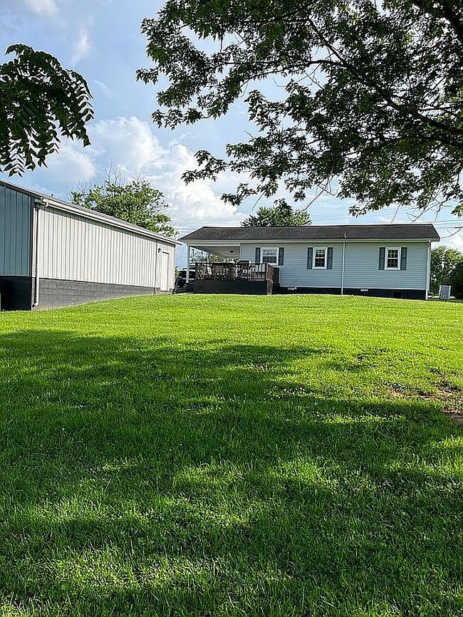 Photo of 209 Tate Dr, Monticello, KY