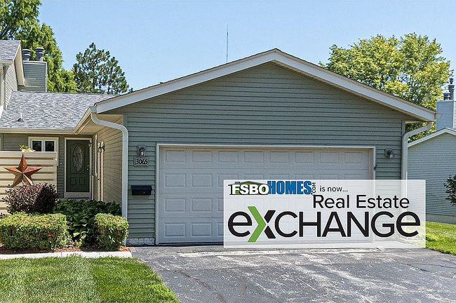 Photo of 3065 Parkwild Dr, Bettendorf, IA