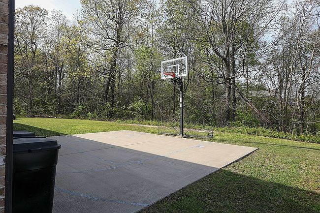 Image of 902 Jordan Ln
