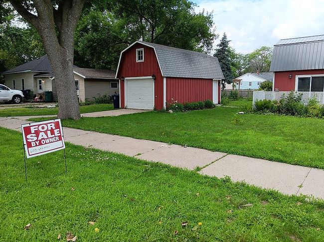 Photo of 312 E 4th St, Volga, SD