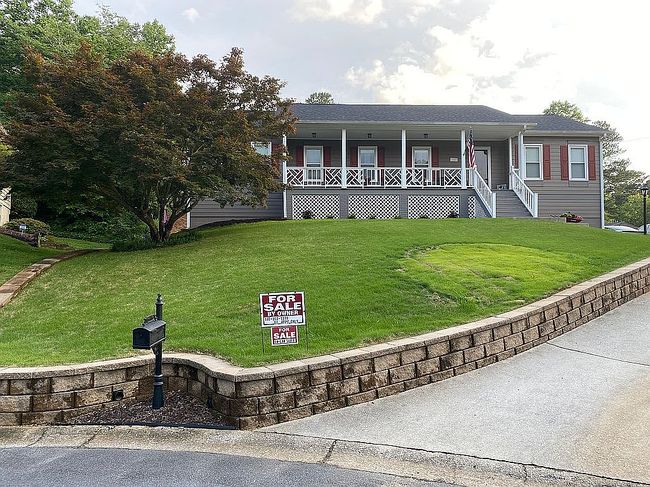Image of 1638 Twin Courts Ln Sw