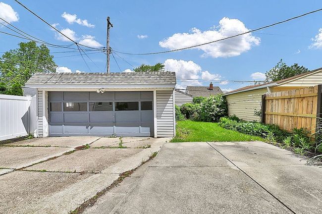Image of 3422 Heresford Dr