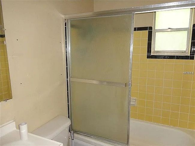 Image of 3215 Arnold Ave