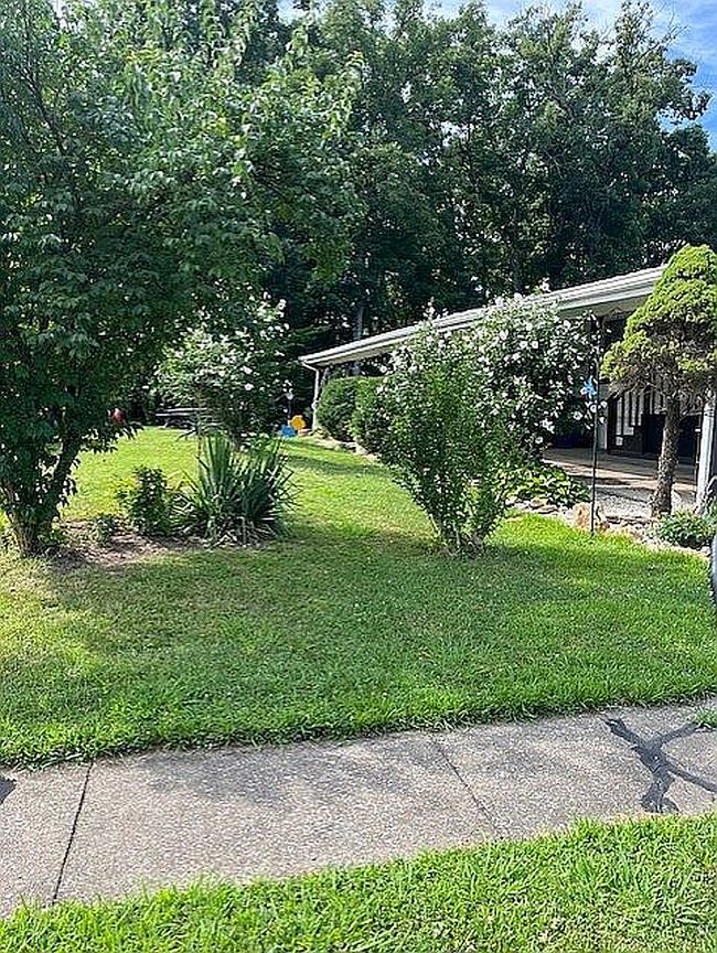 Photo of 21490 Lakeview Estates Dr, Warrenton, MO
