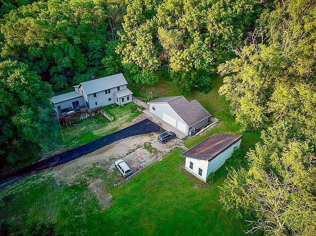 Photo of 920 Roosevelt St, Dubuque, IA