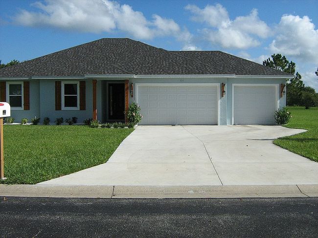Photo of 535 Dowling Cir