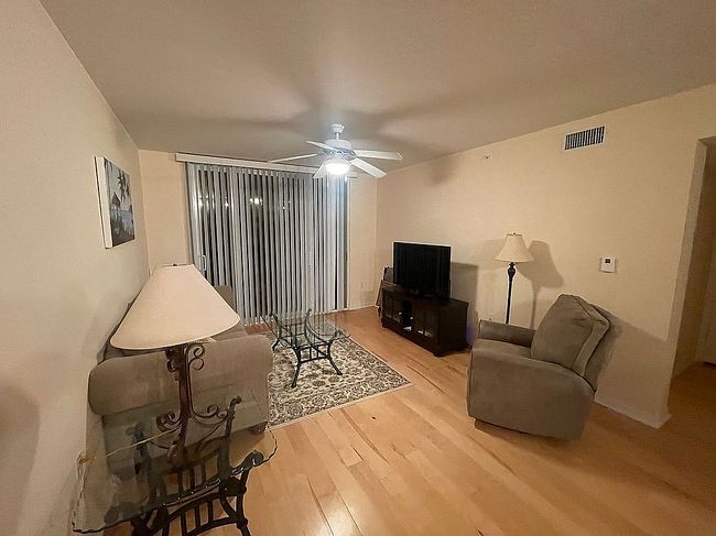 Image of 712 Villa Ln