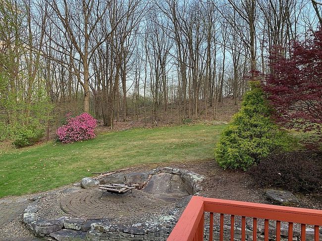 Photo of 7 Sharon Dr, Moosic, PA