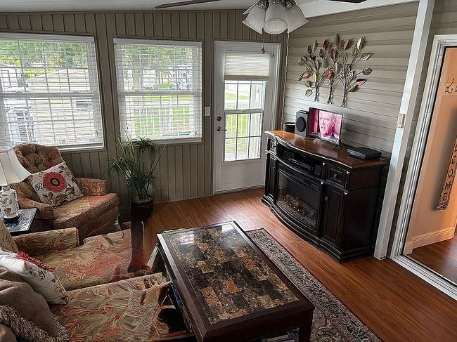 Image of 18545 Nw 45th Avenue Rd #124