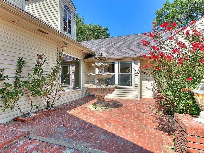 Additional photo 2 of property located at 10601 E Apple Valley Rd