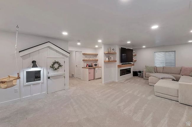 Photo of 945 W Mckenna Rd, Riverton, UT