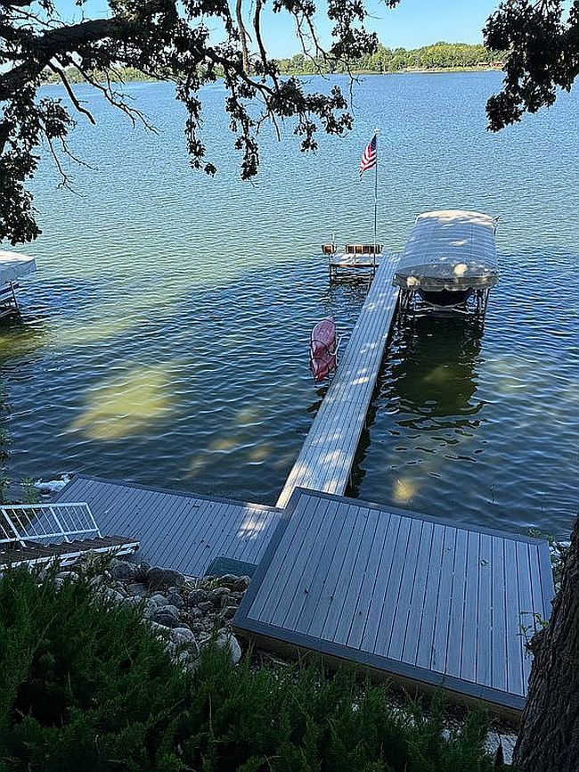 Image of 5141 Lakeside Ln