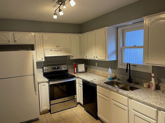 Image of 11 Mellor Ln