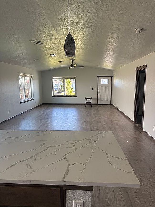 Image of 96408 Oceanside Dr E