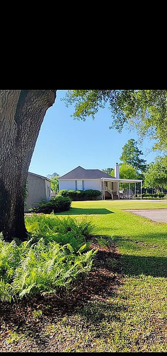 Image of 120 Lovers Lane Rd