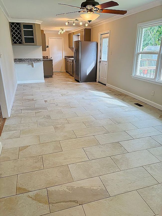 Additional photo 3 of property located at 309 Betty Jo Dr