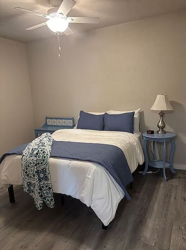 Image of 611 E Avenue C