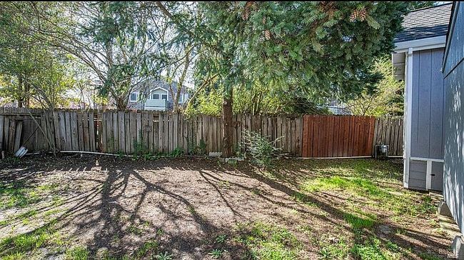 Image of 142 Crystal Dr